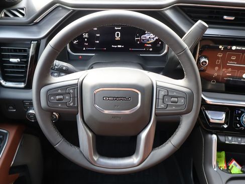 New 2026 GMC Sierra 2500 Denali Ultimate AWD/4WD image 17