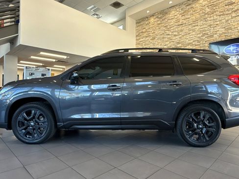 Used 2023 Subaru Ascent Onyx Edition image 2