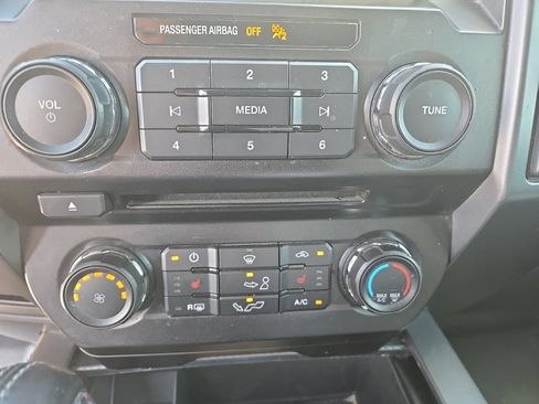 Used 2018 Ford F150 XLT w/ Equipment Group 302A Luxury RWD image 13