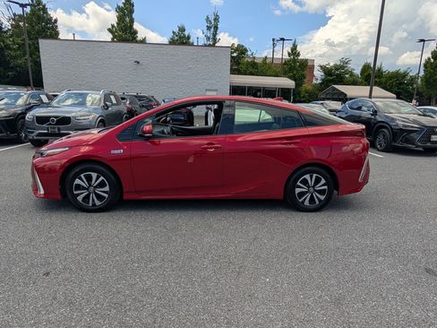 Used 2017 Toyota Prius Prime Premium w/ Carpet Mat Package FWD image 2