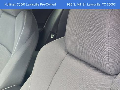 Used 2021 Toyota Corolla SE FWD image 18