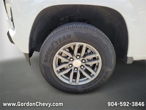 Used 2024 Chevrolet Colorado LT w/ LT Convenience Package image 10