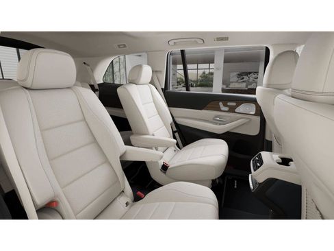 New 2026 Mercedes-Benz GLS 450 GLS 450 image 4