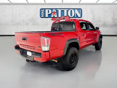 Used 2020 Toyota Tacoma TRD Off-Road image 7