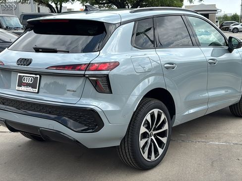 New 2026 Audi Q3 quattro 2.0T image 7