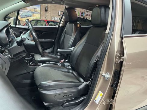 Used 2019 Buick Encore Preferred AWD/4WD image 24