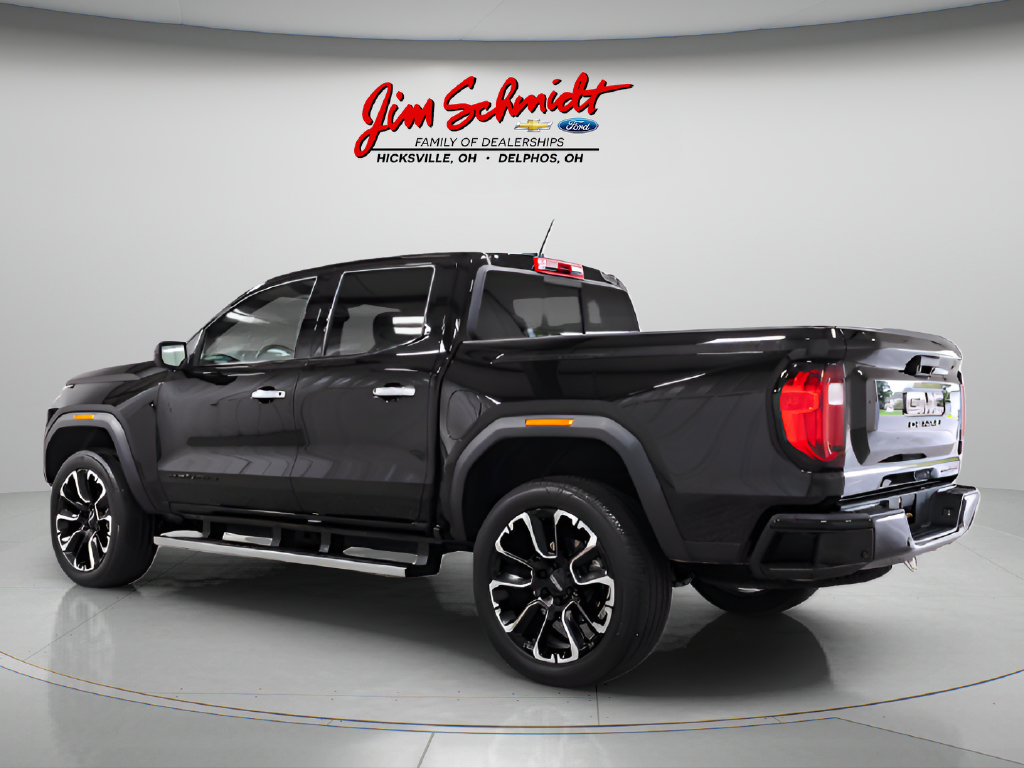 Used 2024 GMC Canyon Denali AWD/4WD image 4