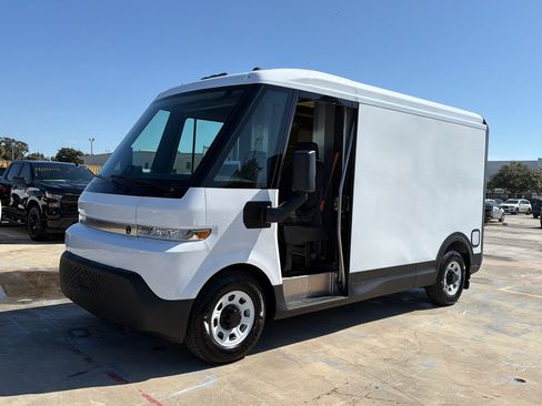 Used 2024 Chevrolet Brightdrop 400 w/ Commercial Equipment Package AWD/4WD image 1