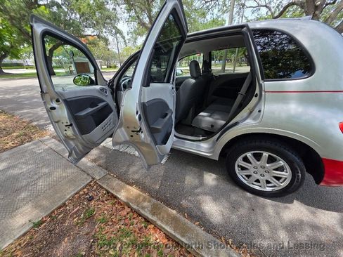 Used 2007 Chrysler PT Cruiser Touring w/ Fleet Value Group I FWD image 38