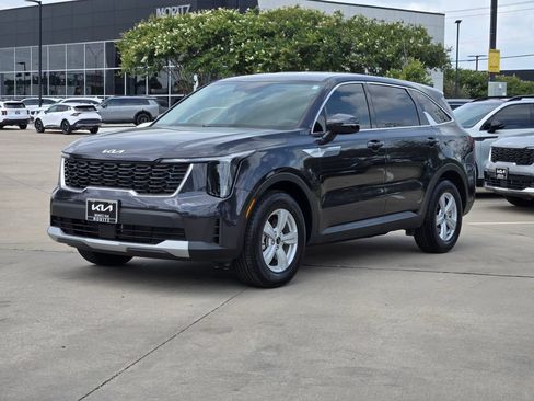 New 2026 Kia Sorento LX FWD image 2