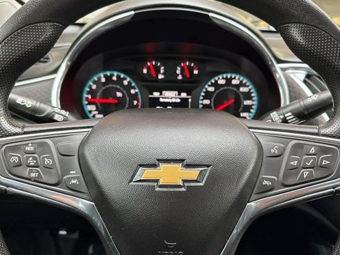 Used 2020 Chevrolet Malibu LT image 24