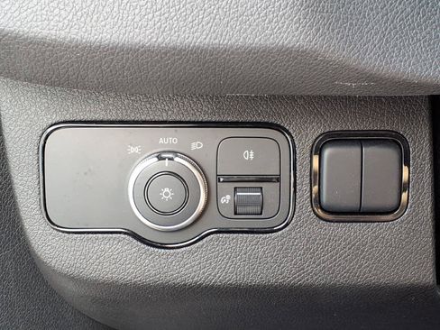 Used 2025 Mercedes-Benz Sprinter 2500 image 11