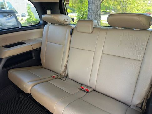 Used 2018 Toyota Sequoia Platinum image 21