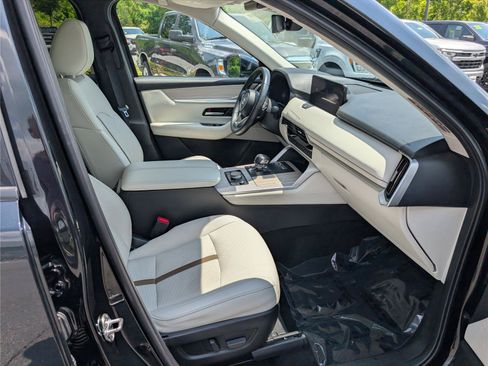 Used 2024 MAZDA CX-90 Plug-In Hybrid w/ Premium Plus AWD/4WD image 11
