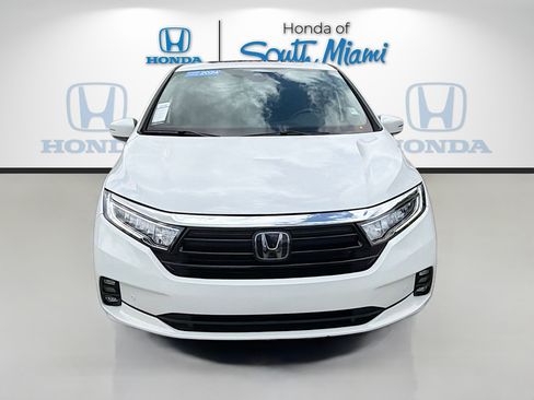 Used 2024 Honda Odyssey Touring image 2