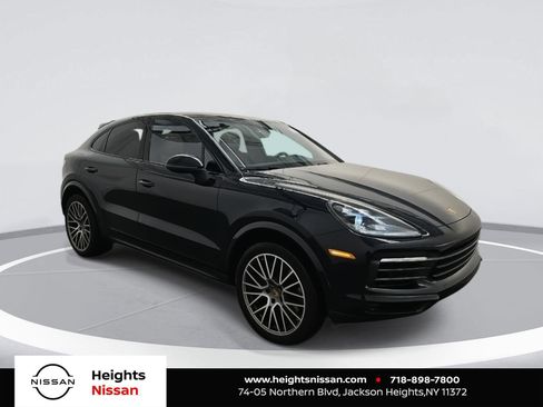 Used 2022 Porsche Cayenne Platinum Edition w/ Premium Package Plus image 1