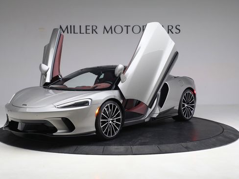 Used 2023 McLaren GT image 13