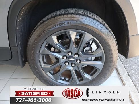 Used 2020 Chevrolet Traverse RS w/ LPO, Floor Liner Package FWD image 11