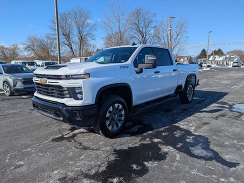 Certified 2025 Chevrolet Silverado 2500 Custom w/ Custom Convenience Package image 4