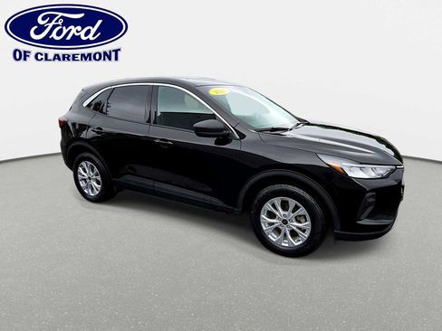 Used 2023 Ford Escape Active w/ Tech Pack #1 AWD/4WD image 9