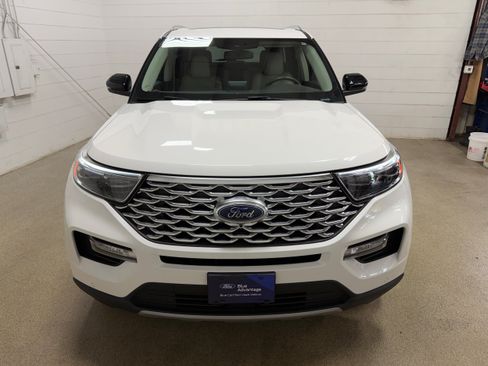Used 2021 Ford Explorer Platinum w/ Equipment Group 601A AWD/4WD image 38