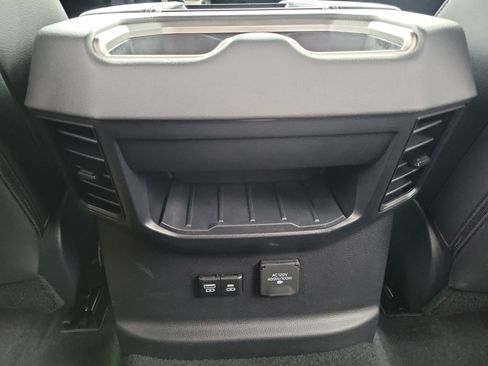 Used 2025 Toyota Tundra Limited image 13