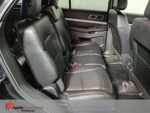 Used 2016 Ford Explorer XLT w/ Equipment Group 202A AWD/4WD image 43