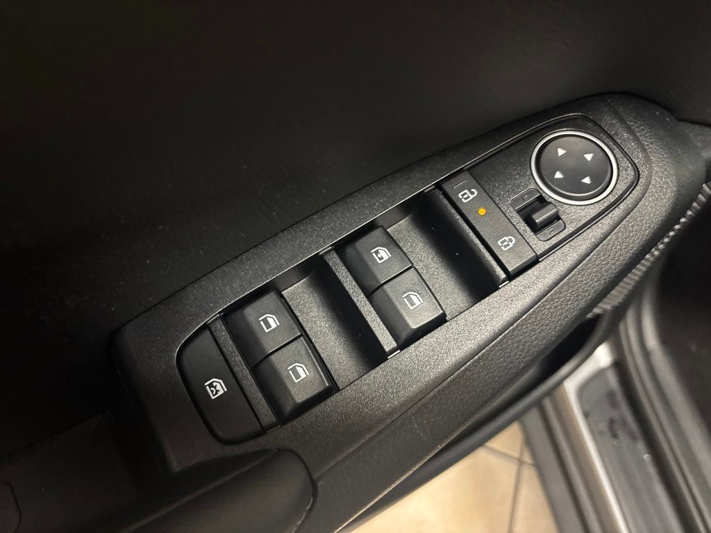 Used 2024 Kia Seltos S AWD/4WD image 22