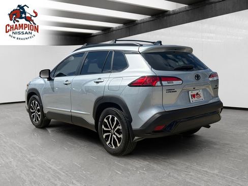Used 2025 Toyota Corolla Cross AWD Hybrid image 3
