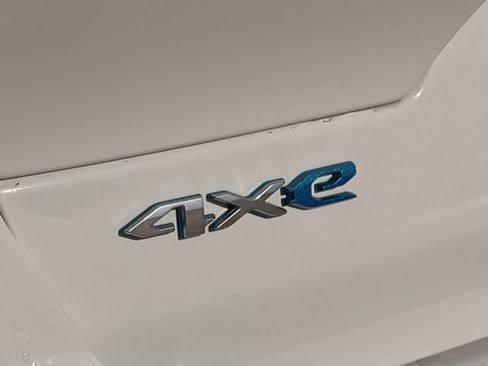 Used 2023 Jeep Grand Cherokee Summit w/ Advanced Protech Group IV AWD/4WD image 7
