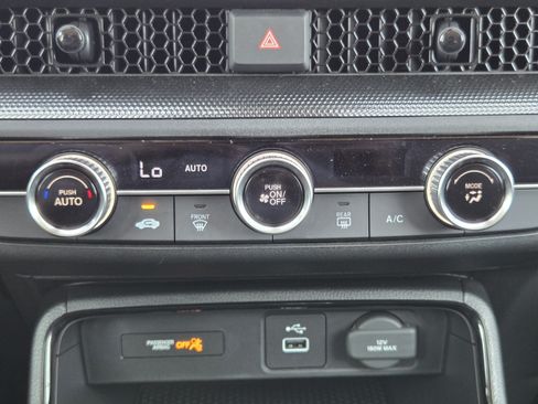 Used 2025 Honda CR-V LX image 15