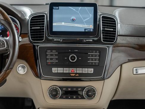 Used 2017 Mercedes-Benz GLS 450 4MATIC image 24