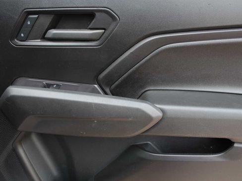 Used 2023 Chevrolet Colorado Trail Boss w/ Technology Package AWD/4WD image 18