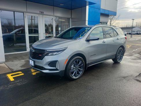 Certified 2024 Chevrolet Equinox RS w/ LPO, Floor Liner Package image 2