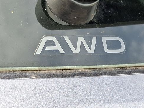 Certified 2023 Honda HR-V LX image 31