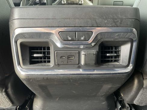 Used 2021 GMC Sierra 2500 Denali w/ Technology Package AWD/4WD image 23
