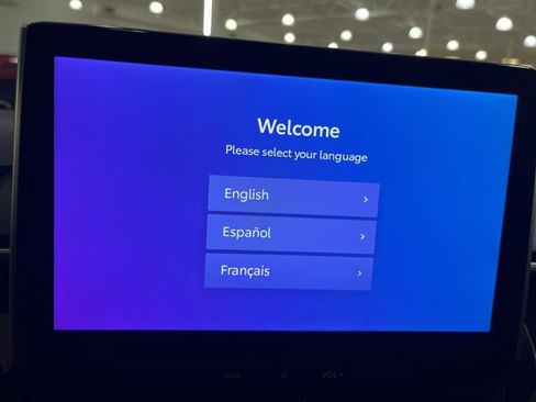 Used 2026 Toyota Corolla XLE image 31