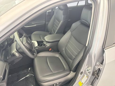 Used 2025 Toyota RAV4 XLE Premium w/ Weather Package AWD/4WD image 11