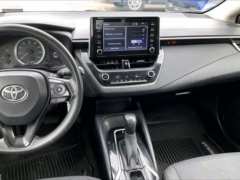 Used 2020 Toyota Corolla LE image 7