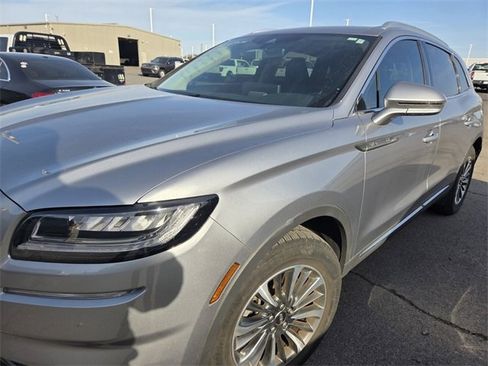 Used 2021 Lincoln Nautilus FWD w/ Equipment Group 101A image 10