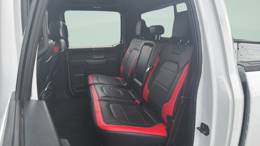 Used 2018 Ford F150 Lariat w/ Equipment Group 502A Luxury AWD/4WD image 8
