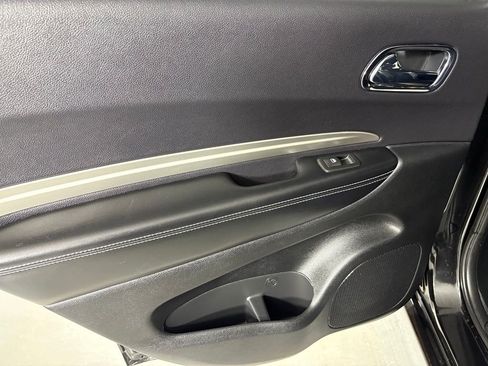 Used 2015 Dodge Durango SXT w/ Blacktop Package AWD/4WD image 35