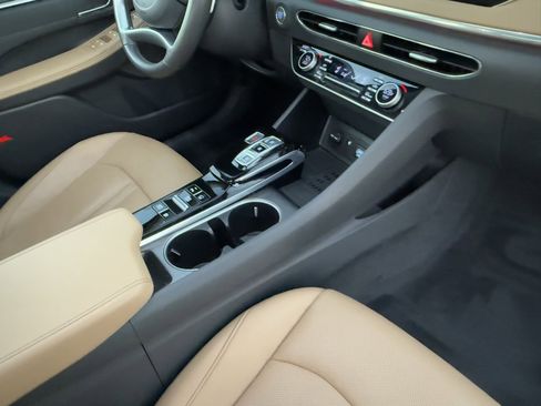 Certified 2023 Hyundai Sonata Limited w/ Cargo Package image 40