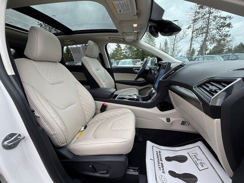 Used 2024 Ford Edge Titanium w/ Equipment Group 301A AWD/4WD image 19