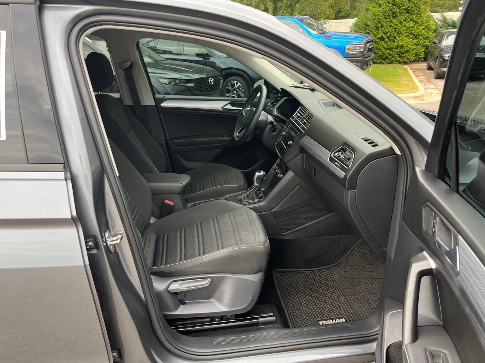 Used 2024 Volkswagen Tiguan S FWD image 32