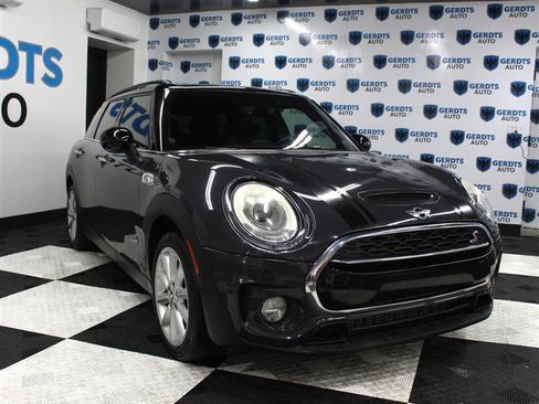 Used 2017 MINI Cooper Clubman S image 5