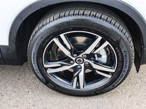 New 2026 Volvo XC40 B5 Core w/ Climate Package AWD/4WD image 14