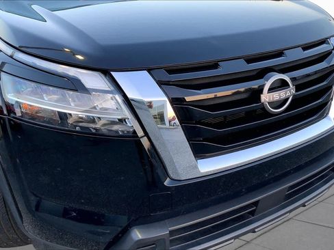 Used 2022 Nissan Pathfinder SV FWD image 27