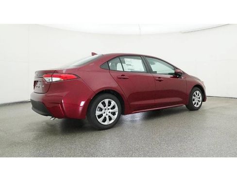 Used 2026 Toyota Corolla LE FWD image 30