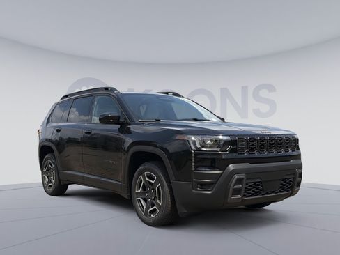 New 2026 Jeep Cherokee Laredo AWD/4WD image 10